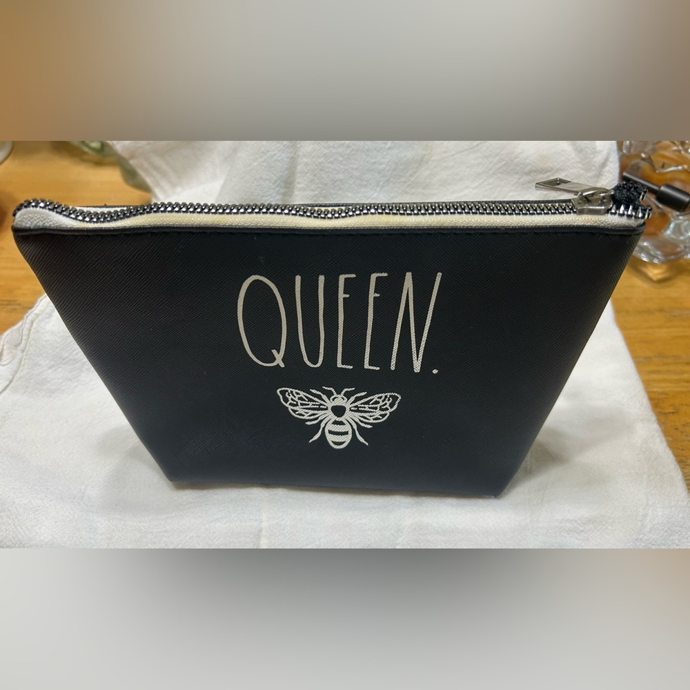 COPY - Rae Dunn cosmetics bag “QUEEN”, like new condition. No stains or tears.